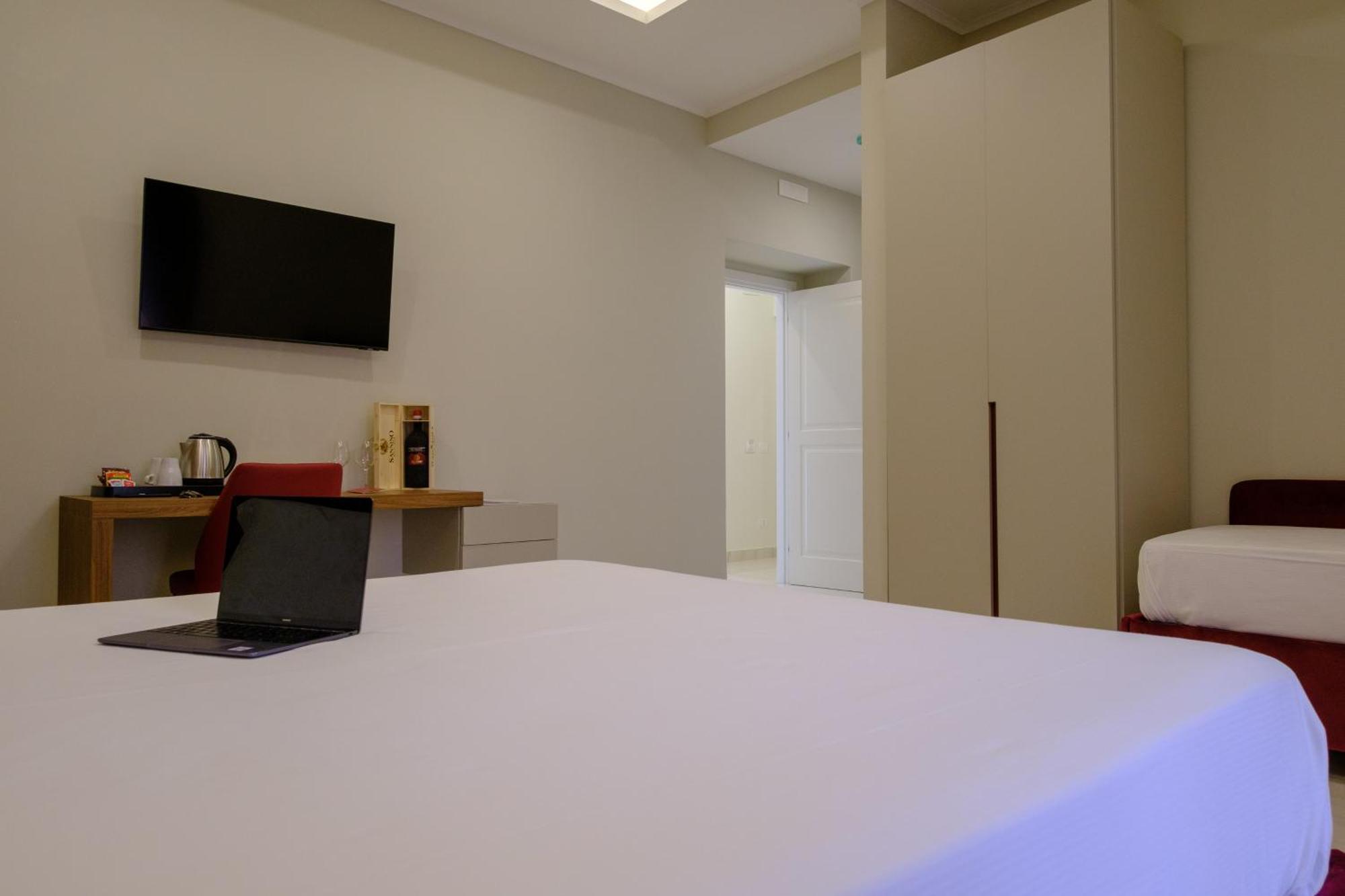 Palazzo Adele Rooms & Apartments Ercolano Kültér fotó